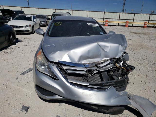 5NPEB4AC6EH827298 - 2014 HYUNDAI SONATA GLS SILVER photo 5