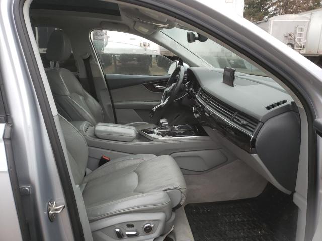 WA1VAAF7XJD011444 - 2018 AUDI Q7 PRESTIGE SILVER photo 7