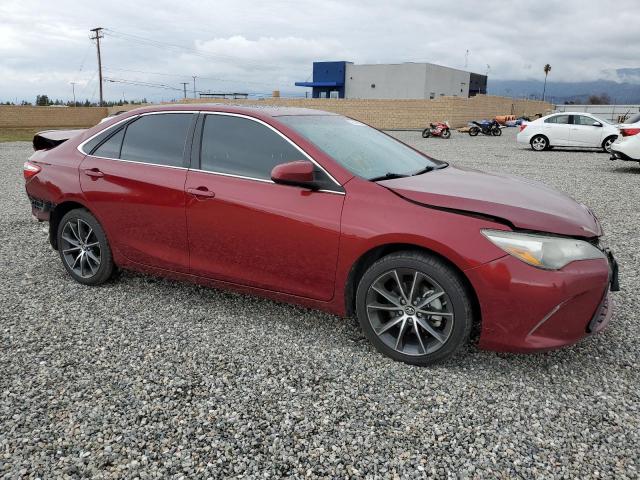 4T1BF1FK6HU633205 - 2017 TOYOTA CAMRY LE RED photo 4