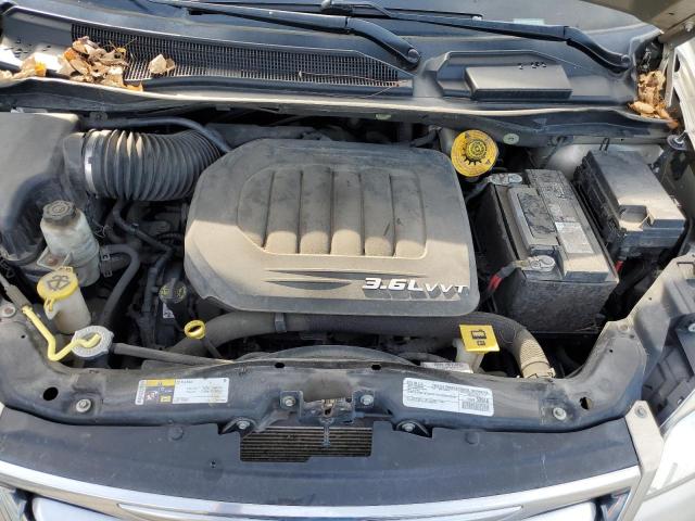 2C4RC1CG4GR283662 - 2016 CHRYSLER TOWN & COU TOURING L GOLD photo 12