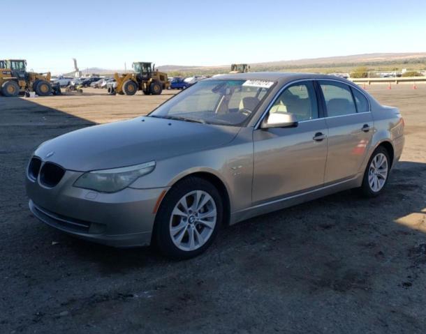 WBANV9C50AC138976 - 2010 BMW 535 XI Dorado foto 1