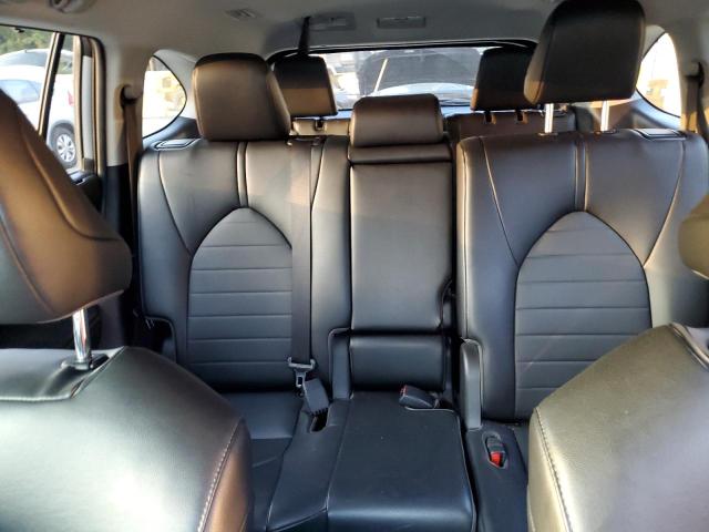 5TDGZRAH0NS560294 - 2022 TOYOTA HIGHLANDER XLE 银色 照片 10