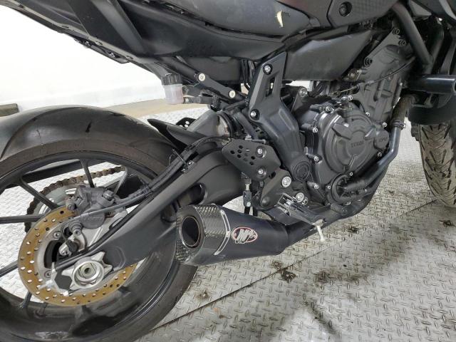 JYARM32E4MA000827 - 2021 YAMAHA MT07 BLACK photo 11