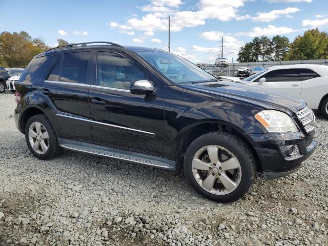 4JGBB8GB7AA606637 - 2010 MERCEDES-BENZ ML 350 4MATIC BLACK photo 4