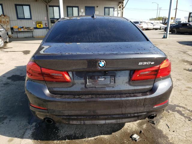 WBAJA9C06LCD51404 - 2020 BMW 530E GRAY photo 6