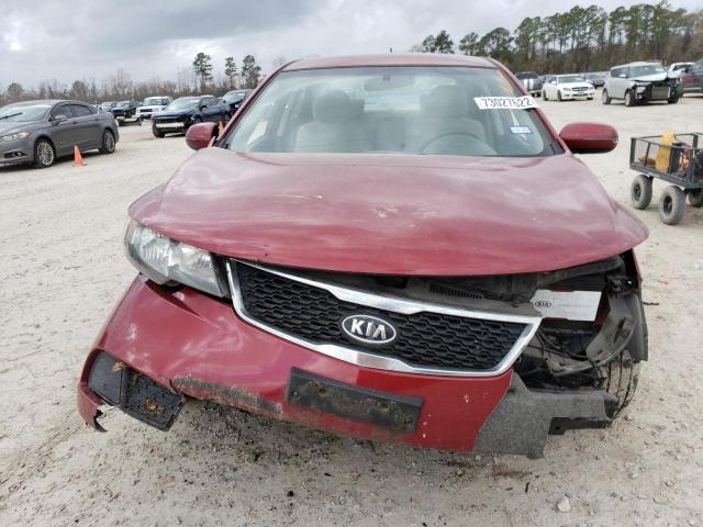 KNAFU4A21C5515969 - 2012 KIA FORTE EX RED photo 5