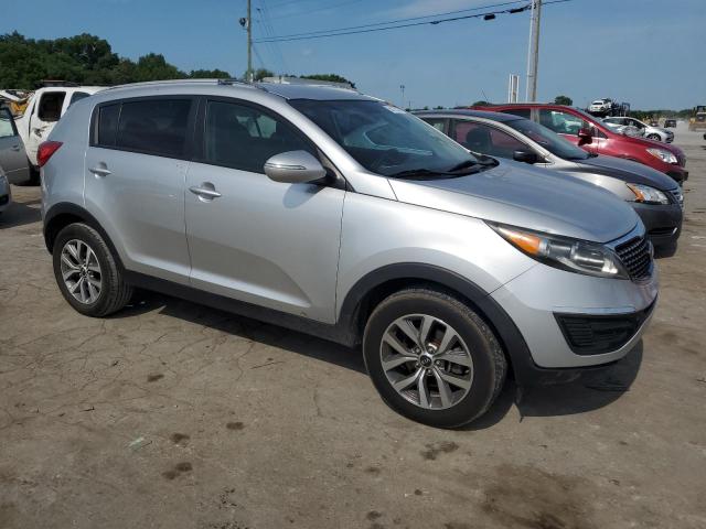 KNDPB3AC2E7606658 - 2014 KIA SPORTAGE BASE SILVER photo 4