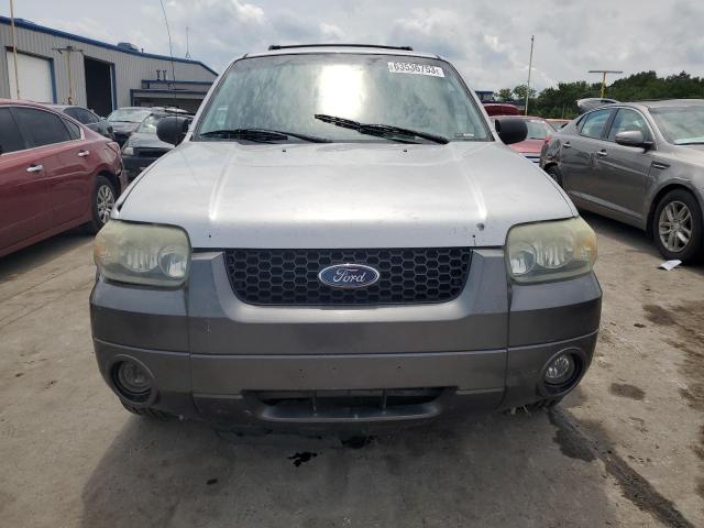 1FMYU93145KB48918 - 2005 FORD ESCAPE XLT SILVER photo 5