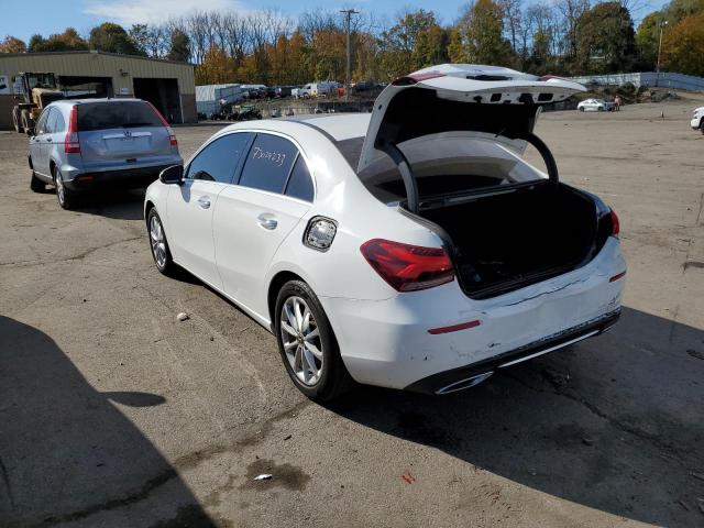 WDD3G4FB5KW003264 - 2019 MERCEDES-BENZ A 220 4MATIC WHITE photo 2