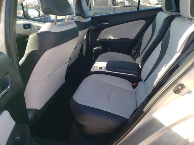 JTDKARFPXH3026744 - 2017 TOYOTA PRIUS PRIM 银色 照片 10