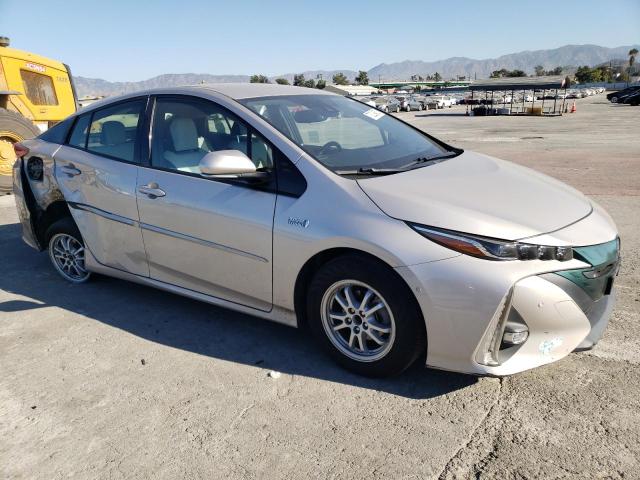 JTDKARFPXH3026744 - 2017 TOYOTA PRIUS PRIM 银色 照片 4