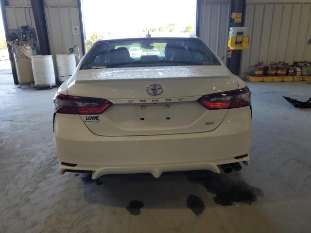 4T1G11AK2PU739659 - 2023 TOYOTA CAMRY SE NIGHT SHADE WHITE photo 6