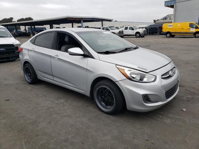 KMHCT4AE1GU159940 - 2016 HYUNDAI ACCENT SE SILVER photo 4