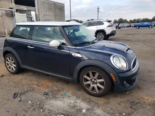 WMWSV3C51DT396380 - 2013 MINI COOPER S BLUE photo 4