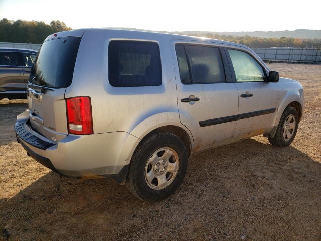 5FNYF4H2XBB016726 - 2011 HONDA PILOT LX SILVER photo 3