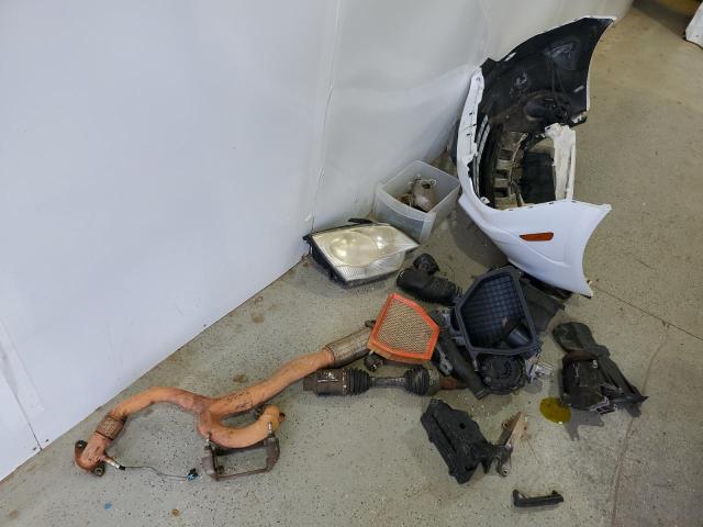 3GNFL4E54CS536421 - 2012 CHEVROLET CAPTIVA SPORT WHITE photo 13