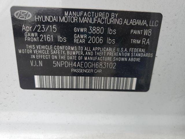 5NPDH4AE0GH683102 - 2016 HYUNDAI ELANTRA SE WHITE photo 12