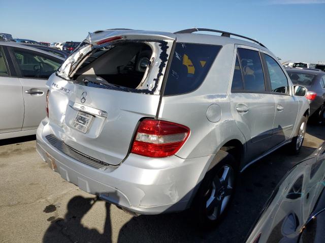 4JGBB86E06A024589 - 2006 MERCEDES-BENZ ML 350 SILVER photo 3