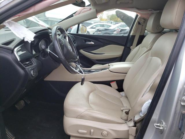 LRBFX2SA6JD114391 - 2018 BUICK ENVISION ESSENCE Արծաթագույն լուսանկար 7