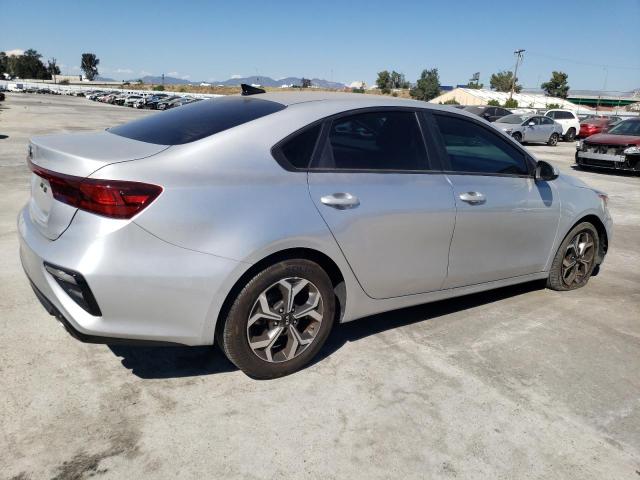 3KPF24AD0ME367068 - 2021 KIA FORTE FE SILVER photo 3