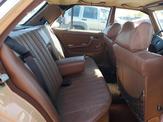 12312310017247 - 1977 MERCEDES-BENZ 240D TAN photo 10