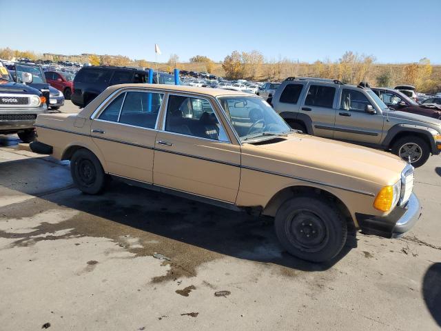 12312310017247 - 1977 MERCEDES-BENZ 240D TAN photo 4