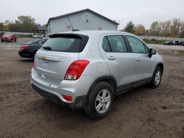 3GNCJKSB2KL346939 - 2019 CHEVROLET TRAX LS SILVER photo 3