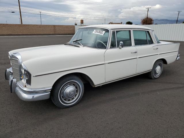 11101012070454 - 1966 MERCEDES-BENZ 230S WHITE photo 1