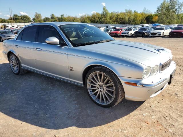 SAJWA73C47TH11736 - 2007 JAGUAR XJR SILVER photo 4