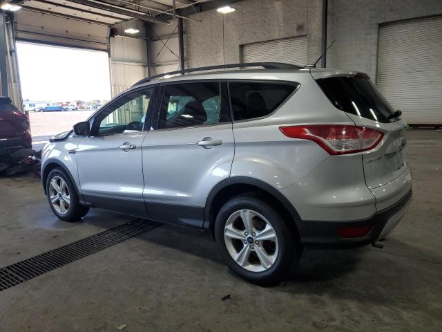 1FMCU9G92FUC12681 - 2015 FORD ESCAPE SE SILVER photo 2