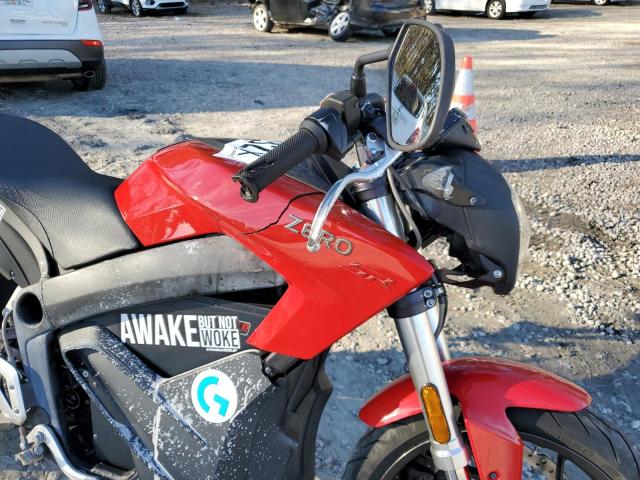 538SMCZ66HCG07742 - 2017 ZERO MOTORCYCLES INC SR 13.0 RED photo 9