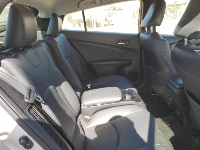 JTDKARFP0H3031743 - 2017 TOYOTA PRIUS PRIM 银色 照片 10