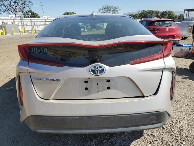 JTDKARFP0H3031743 - 2017 TOYOTA PRIUS PRIM 银色 照片 6