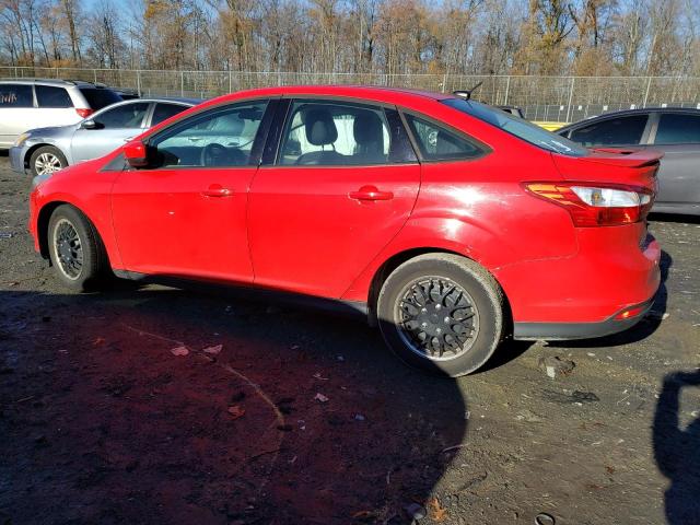 1FAHP3F22CL113806 - 2012 FORD FOCUS SE RED photo 2