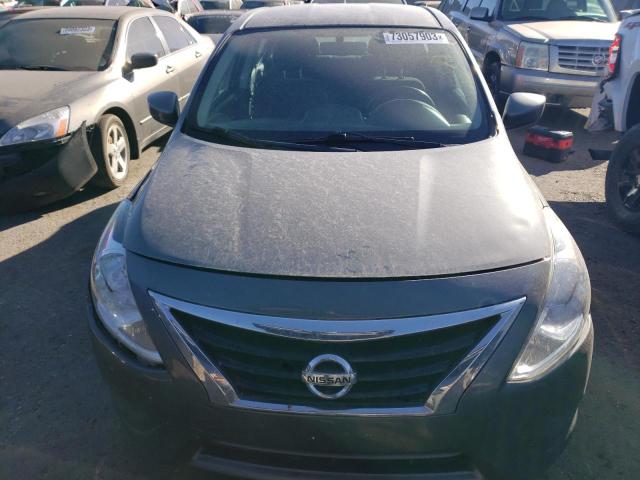 3N1CN7AP9KL876769 - 2019 NISSAN VERSA S GRAY photo 5