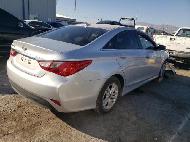 5NPEB4AC4EH898693 - 2014 HYUNDAI SONATA GLS SILVER photo 3