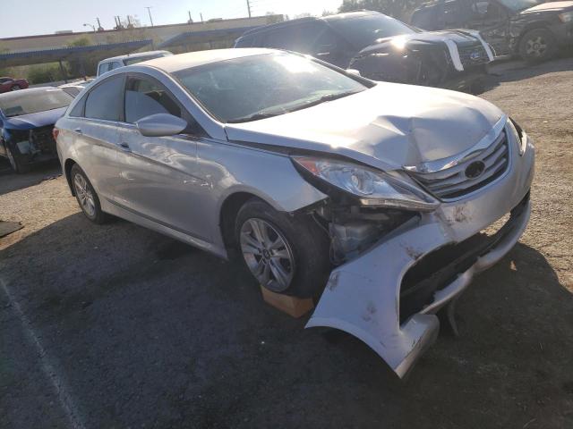 5NPEB4AC4EH898693 - 2014 HYUNDAI SONATA GLS SILVER photo 4