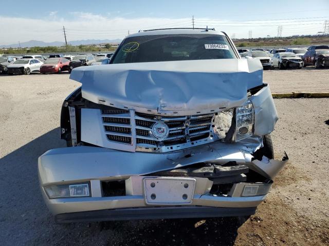 1GYS3JEF6BR185263 - 2011 CADILLAC ESCALADE ESV PREMIUM SILVER photo 5