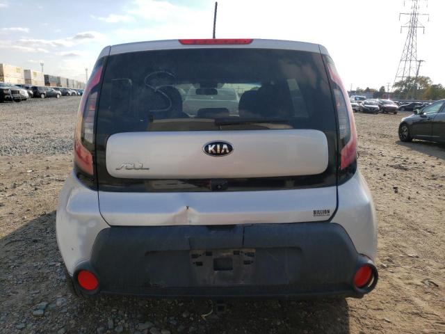 KNDJN2A27F7775591 - 2015 KIA SOUL SILVER photo 6