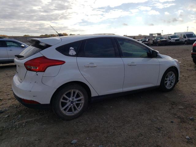 1FADP3K26JL236445 - 2018 FORD FOCUS SE WHITE photo 3