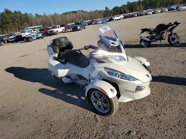 2BXJBDC18CV001912 - 2012 CAN-AM SPYDER ROA RT-LTD WHITE photo 1