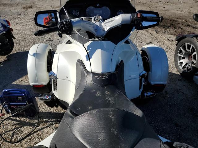 2BXJBDC18CV001912 - 2012 CAN-AM SPYDER ROA RT-LTD WHITE photo 5