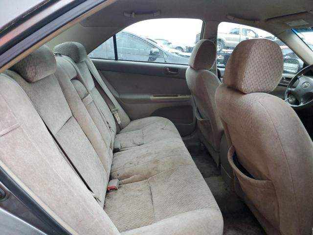 4T1BE32K94U808139 - 2004 TOYOTA CAMRY LE ნაცრისფერი ფოტო 10