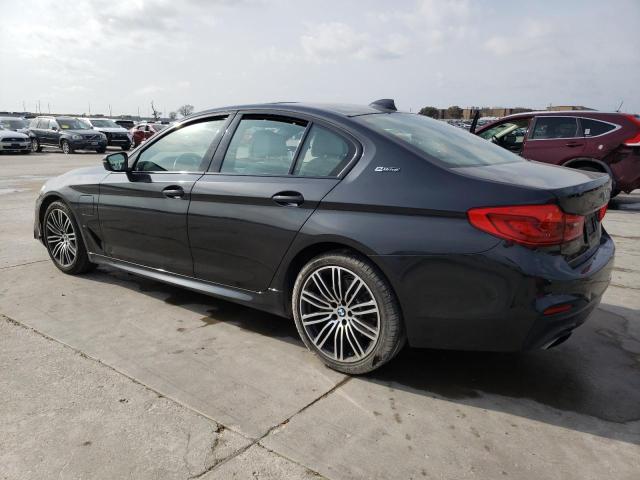 WBAJA9C51KB391760 - 2019 BMW 530E GRAY photo 2