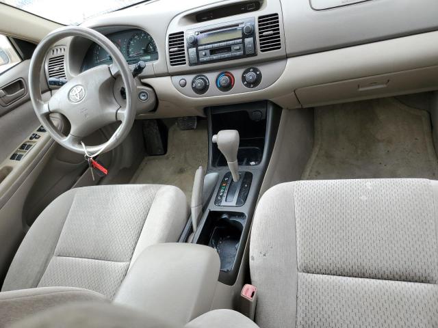 4T1BE32K54U879306 - 2004 TOYOTA CAMRY LE BEIGE photo 8