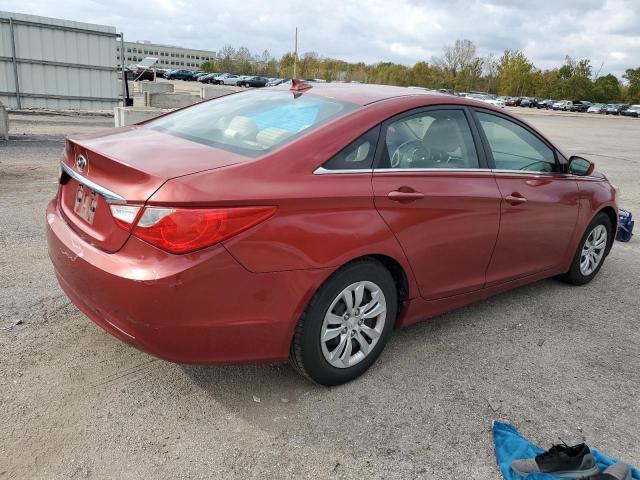 5NPEB4AC5CH402586 - 2012 HYUNDAI SONATA GLS RED photo 3