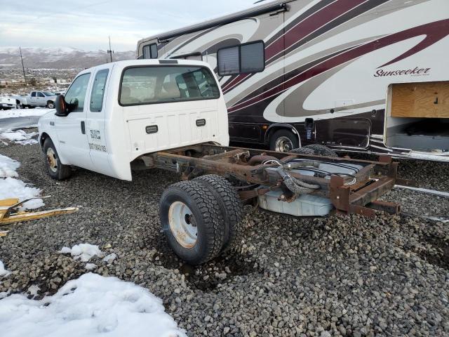 1FDWX36P14EB58945 - 2004 FORD F350 SUPER DUTY WHITE photo 3