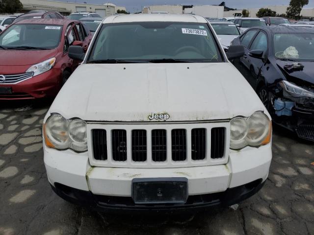 1J8GS48K88C104969 - 2008 JEEP GRAND CHER LAREDO თეთრი ფოტო 5