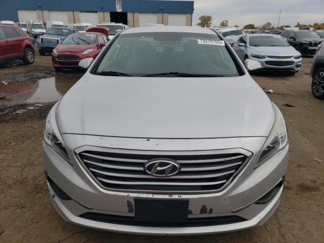 5NPE24AF0HH448697 - 2017 HYUNDAI SONATA SE SILVER photo 5