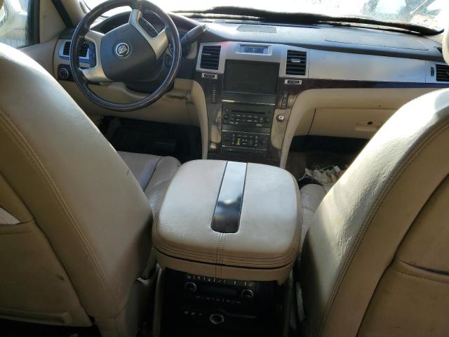 1GYS4HEF4BR113693 - 2011 CADILLAC ESCALADE ESV LUXURY WHITE photo 8